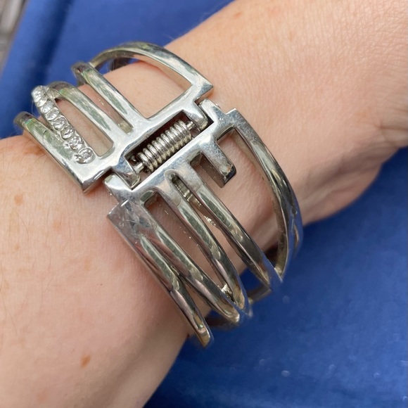 Large Silver tone cuff bracelet - Picture 5 of 5